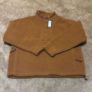 Alpine Design Women’s Medium 1/4 Snap Sherpa in Color Caramel Latte